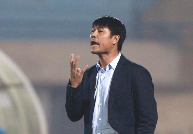 HLV Huu Thang lan dau nghiem khac voi truyen thong hinh anh