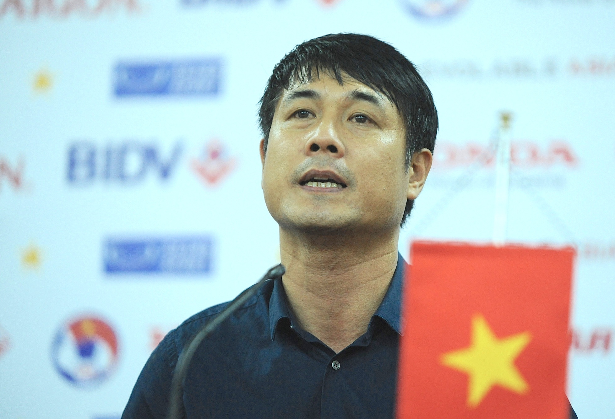 HLV Huu Thang: 'Danh gia thap Dai Loan la rat sai lam' hinh anh