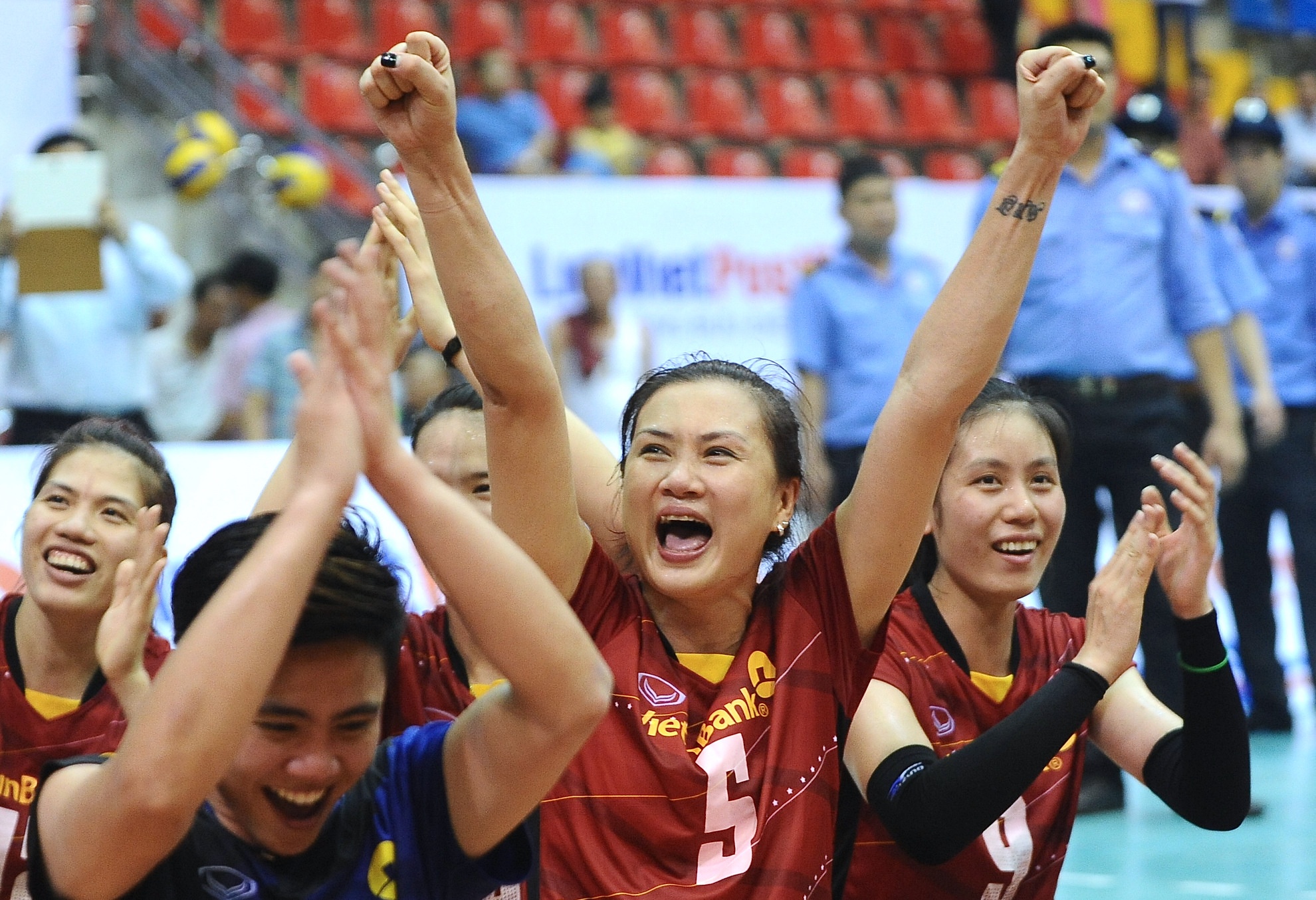 Doi cua Kim Hue vo dich bong chuyen cup Hung Vuong 2016 hinh anh