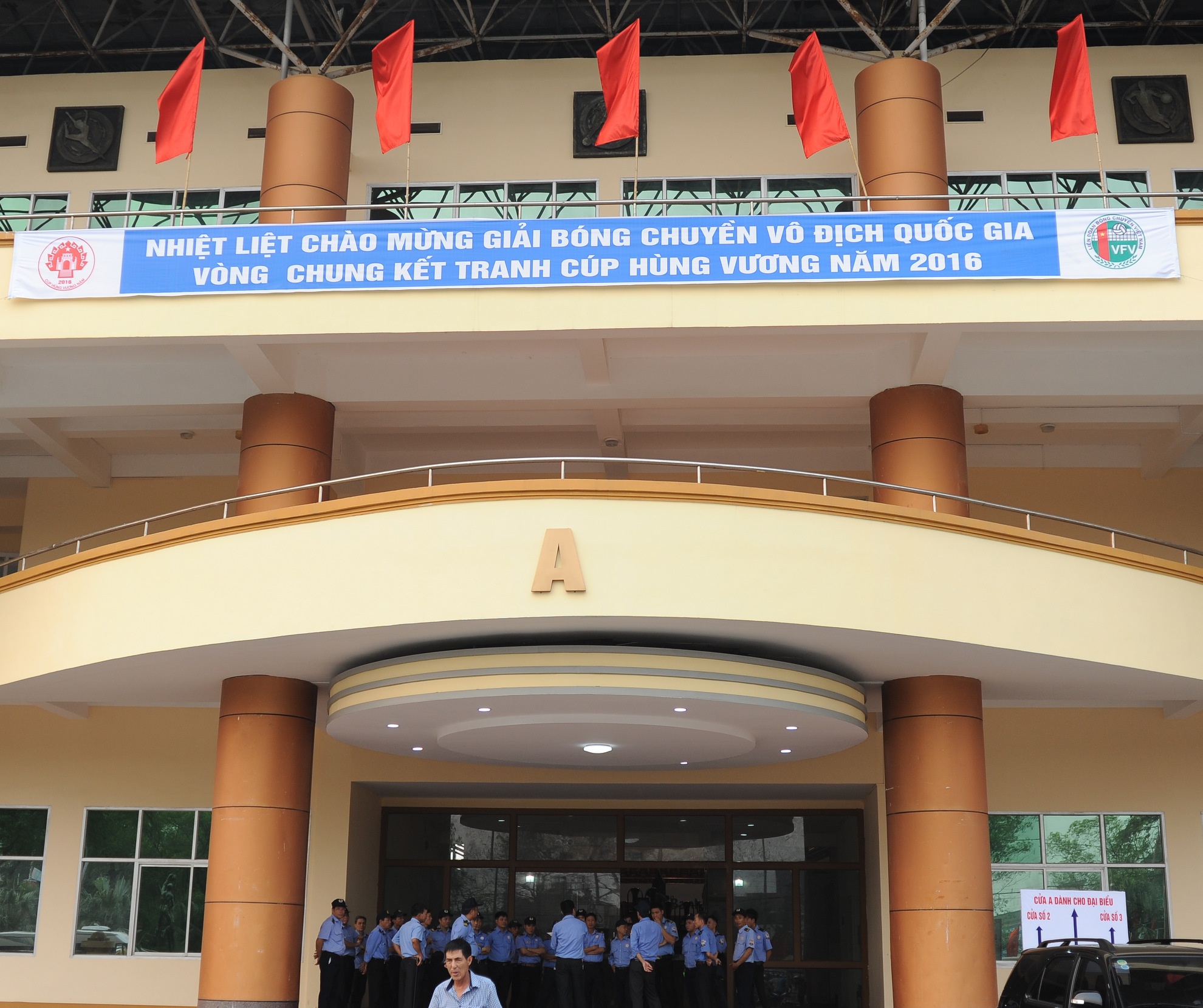 Giai bong chuyen cup Hung Vuong 2016 anh 1