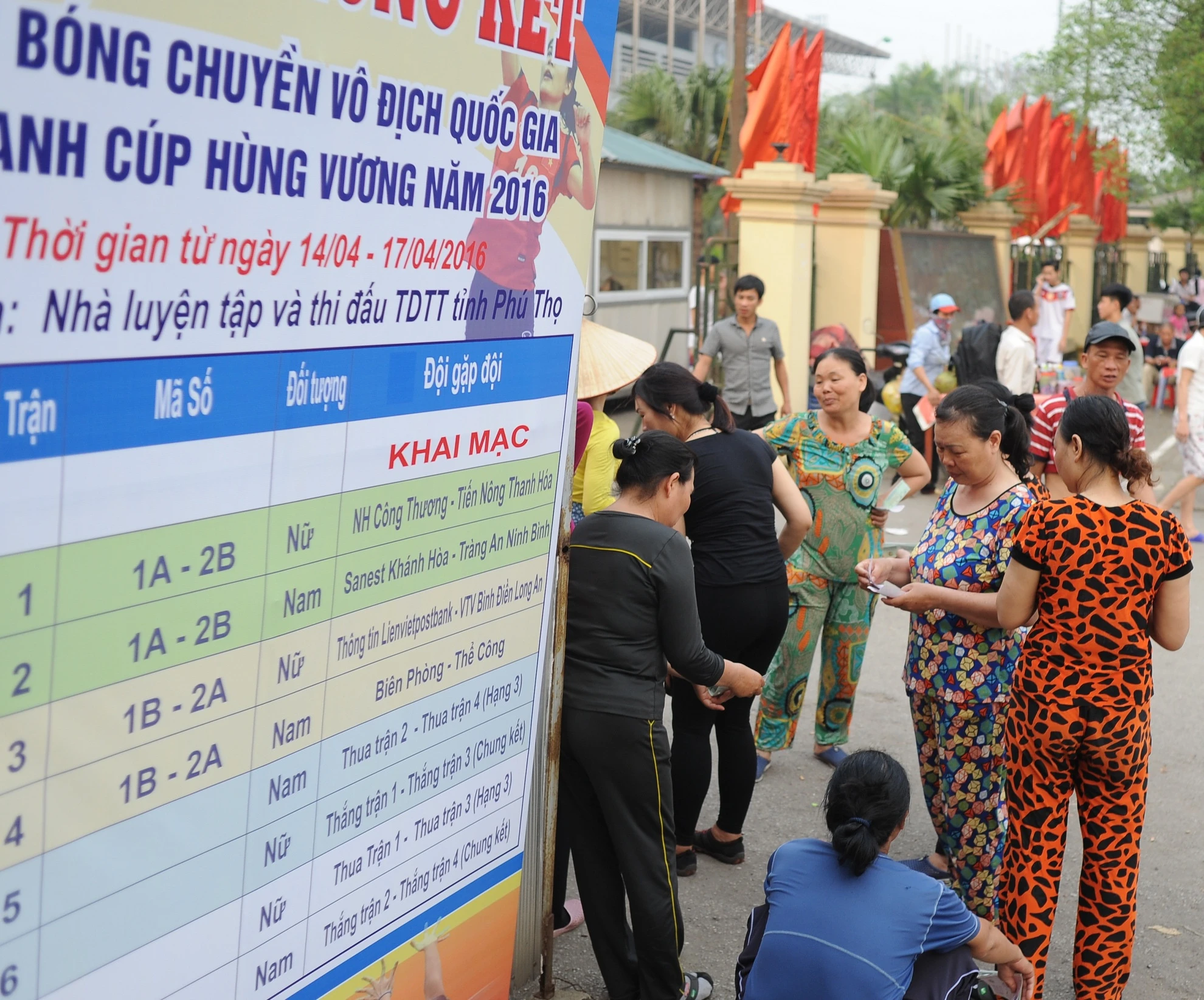 Giai bong chuyen cup Hung Vuong 2016 anh 3