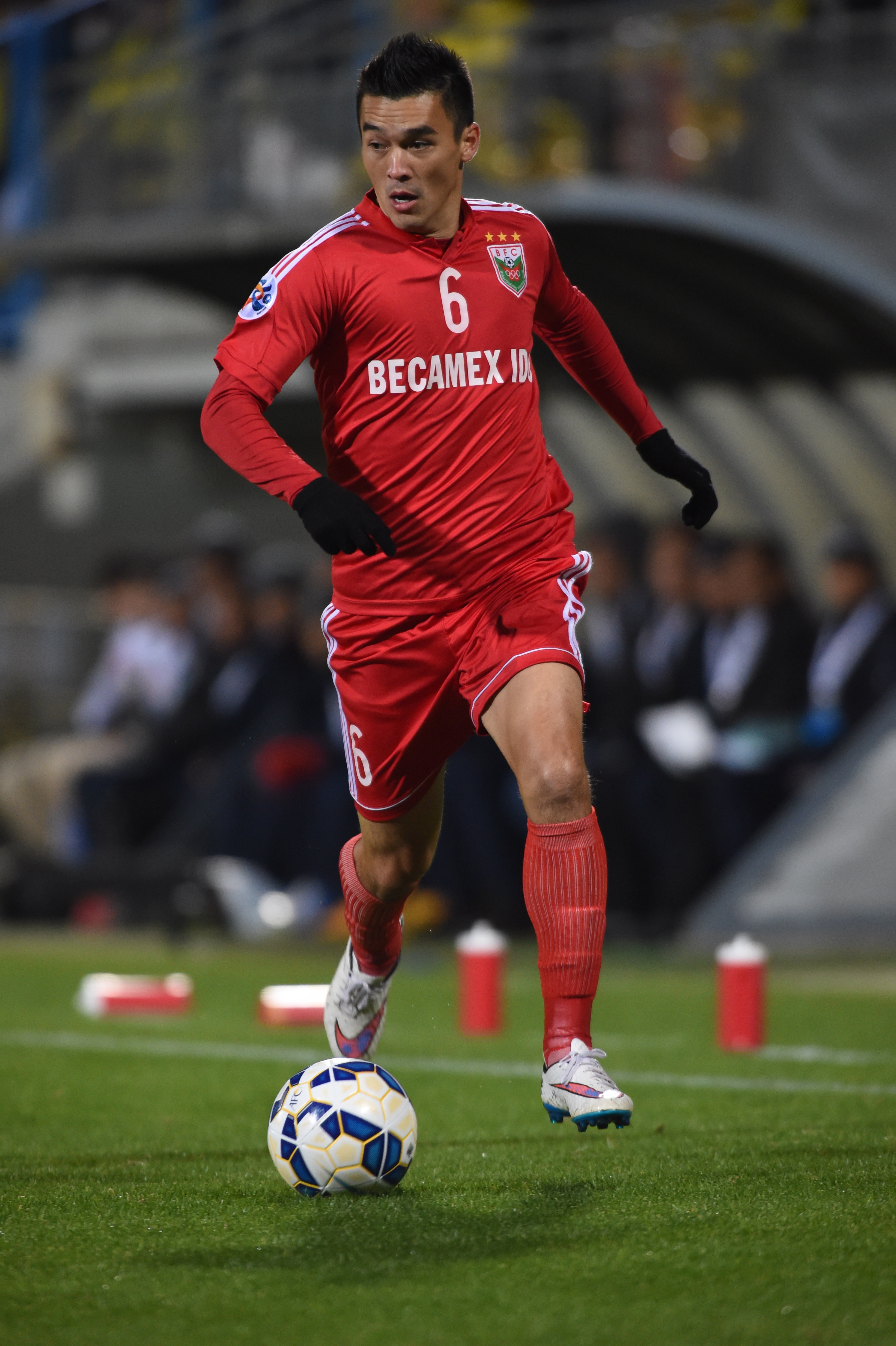 Đội hình ngoại binh nhập tịch ở V.League ảnh 5 Doi hinh ngoai binh nhap tich o V.League anh 5