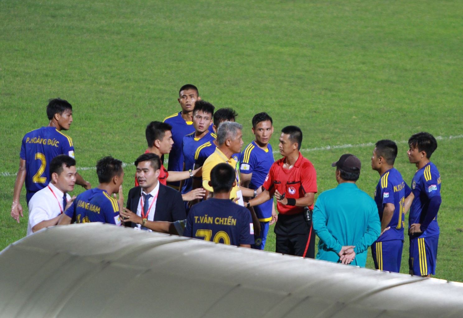 Trong tai hang Nhat mac sai lam anh 1