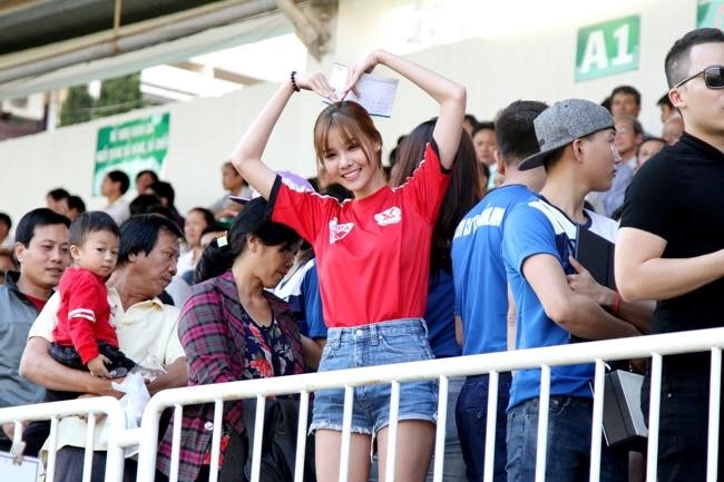 Mac Hong Quan ket hon voi Ky Han anh 1