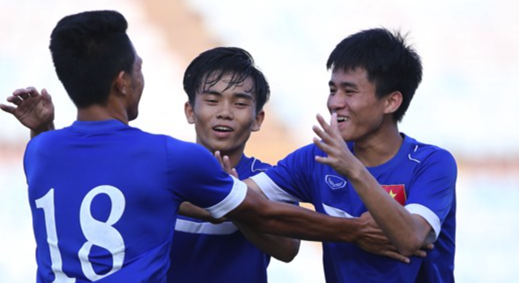 4 cau thu U19 doi mua da doi khang cung tuyen Viet Nam hinh anh