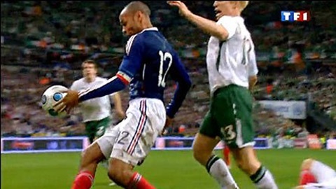 5 pha ghi ban bang tay noi tieng the gioi hinh anh