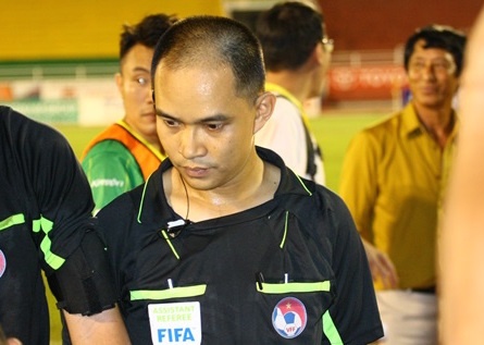 'Thieu can cu ket luan trong tai xuc pham cau thu V.League' hinh anh