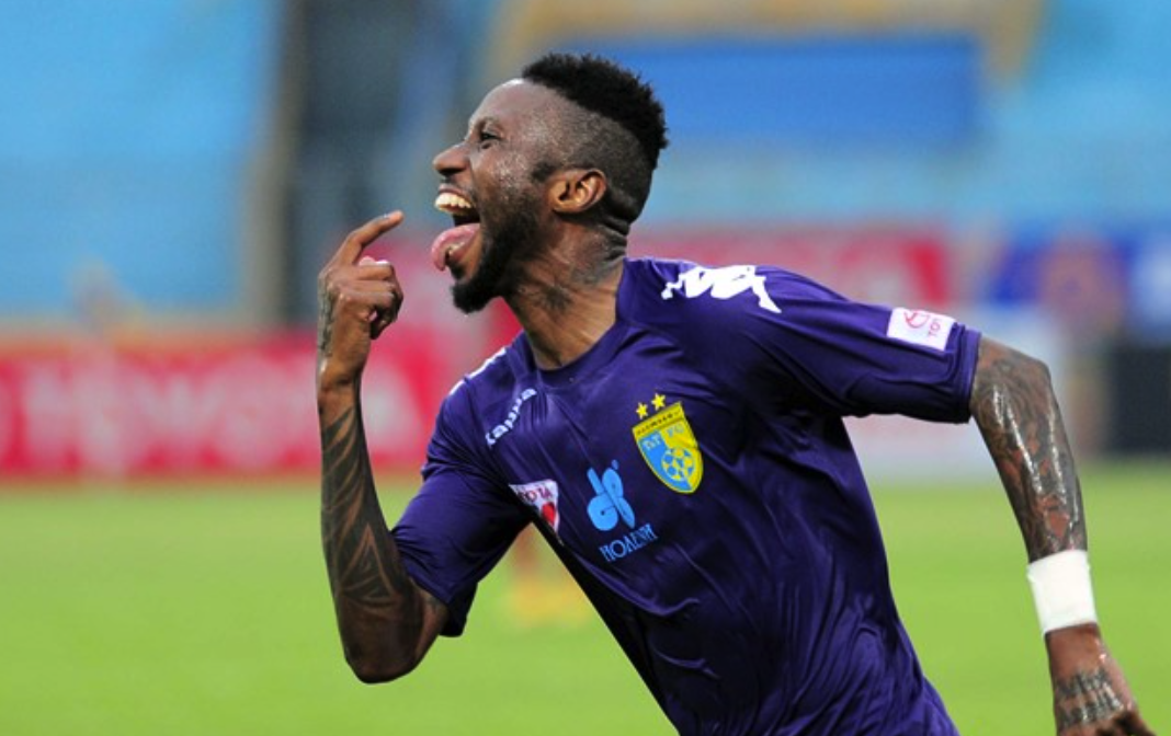 Samson lap cu dup dua Ha Noi T&T vao ban ket Cup Quoc gia hinh anh