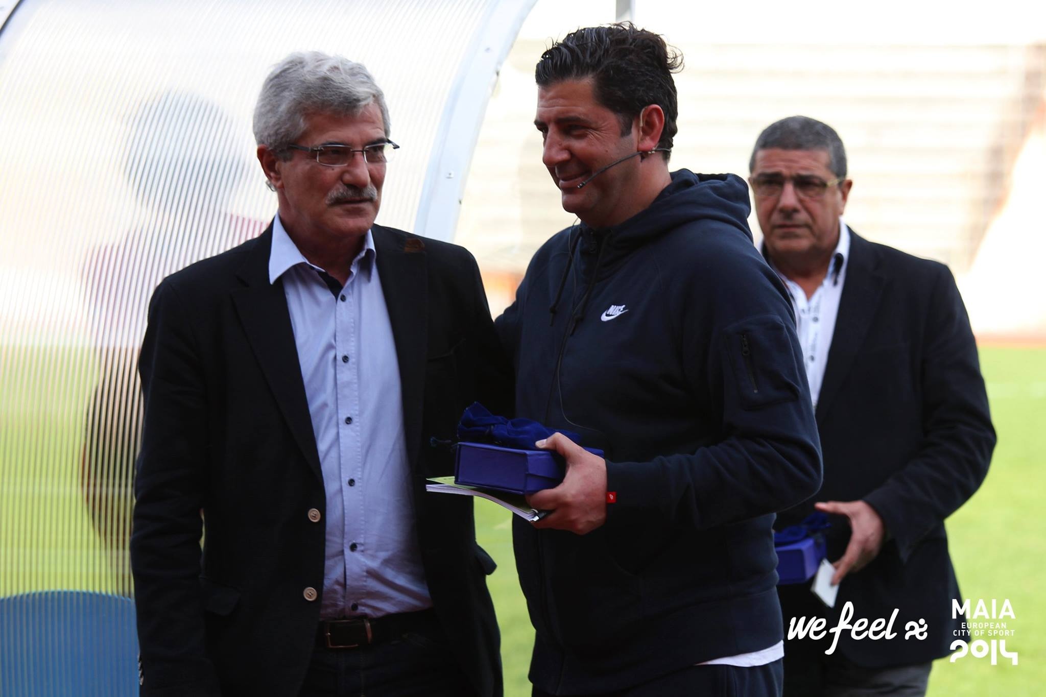 HLV Calisto binh luan tren truyen hinh Bo Dao Nha hinh anh