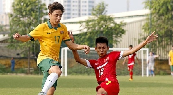 U16 Viet Nam bat ngo thang dam U16 Australia 3-0 hinh anh