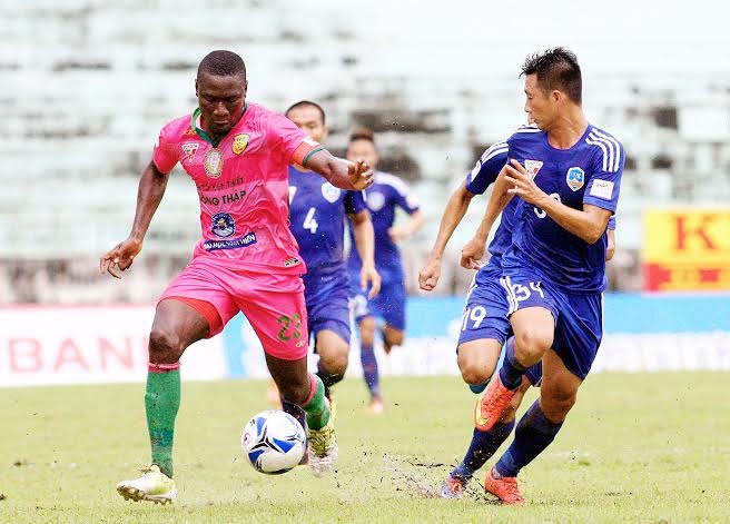 Trong tai V.League tu choi ban thang anh 1