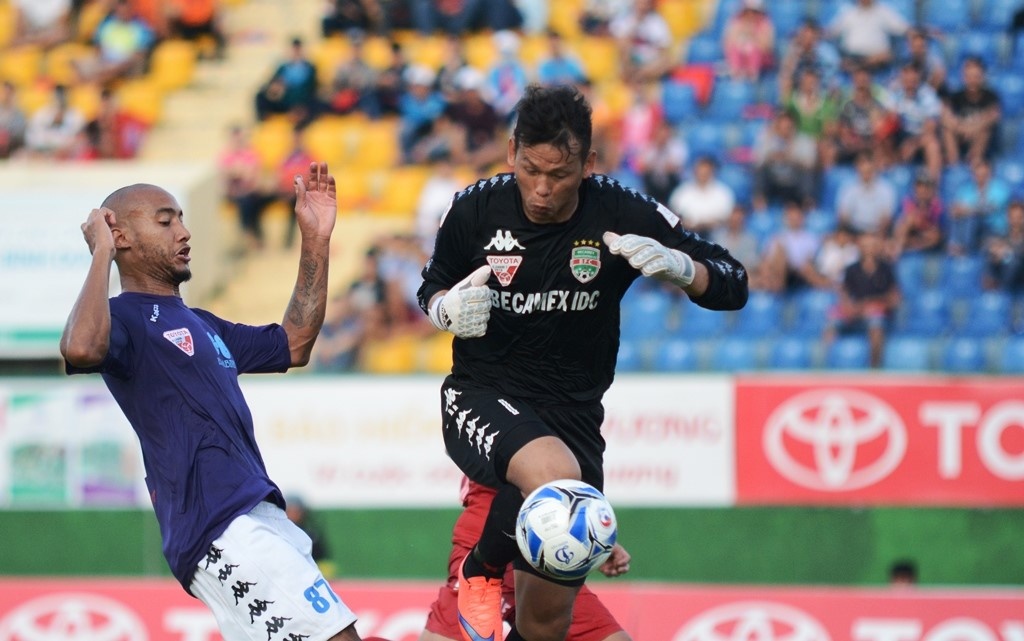 Highlights: Binh Duong 1-1 Quang Ninh hinh anh