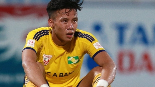 Que Ngoc Hai: 'La cau thu, hay giu doi chan cho dong nghiep' hinh anh