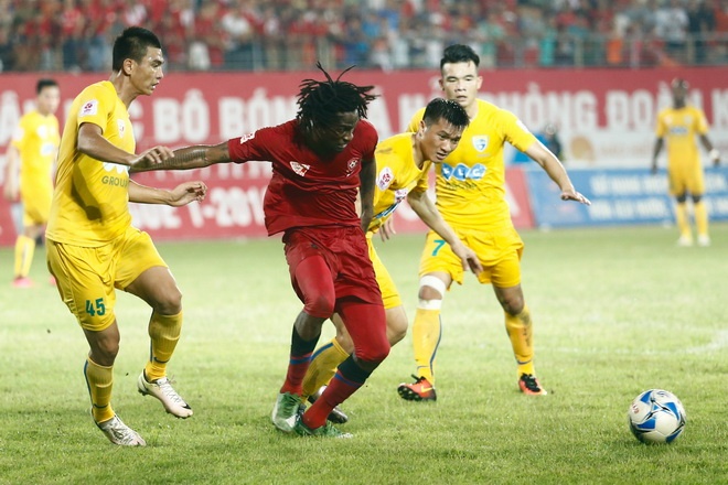 Ngoai binh Andre Fagan khoc anh 1