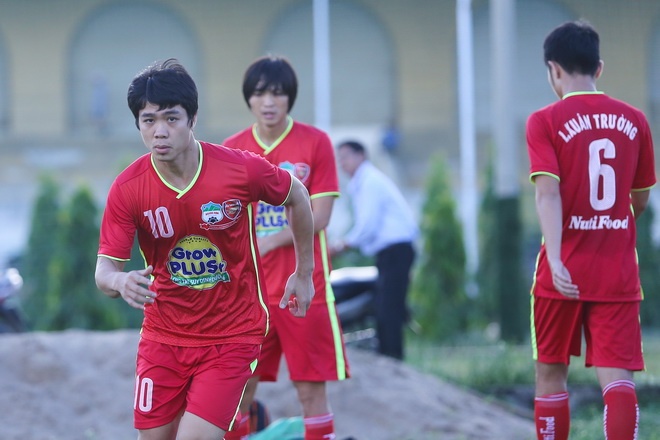 Công Phượng không dự AFF Cup 2016 ảnh 1 Cong Phuong khong du AFF Cup 2016 anh 1