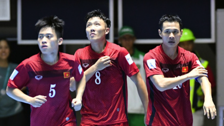 Futsal Viet Nam vs Paraguay: Viet tiep lich su hinh anh