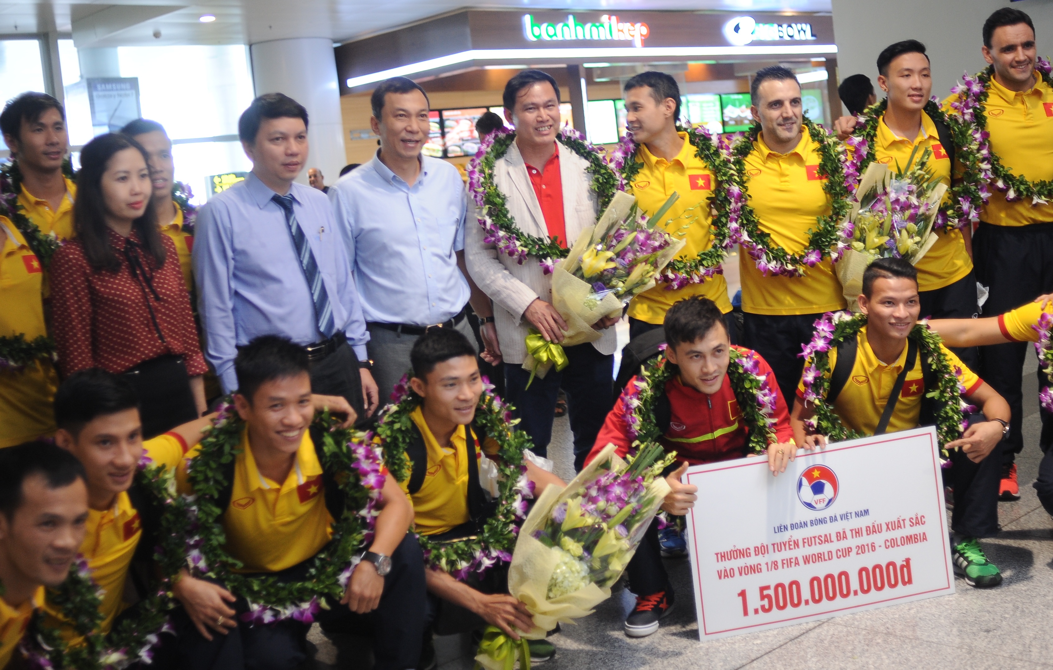Futsal Viet Nam du World Cup anh 4