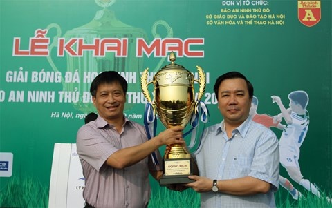 giải bóng đá học sinh THPT Hà Nội ảnh 1 giai bong da hoc sinh THPT Ha Noi anh 1