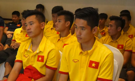 Chu nha Bahrain xin loi U19 Viet Nam vi mot loat su co hinh anh