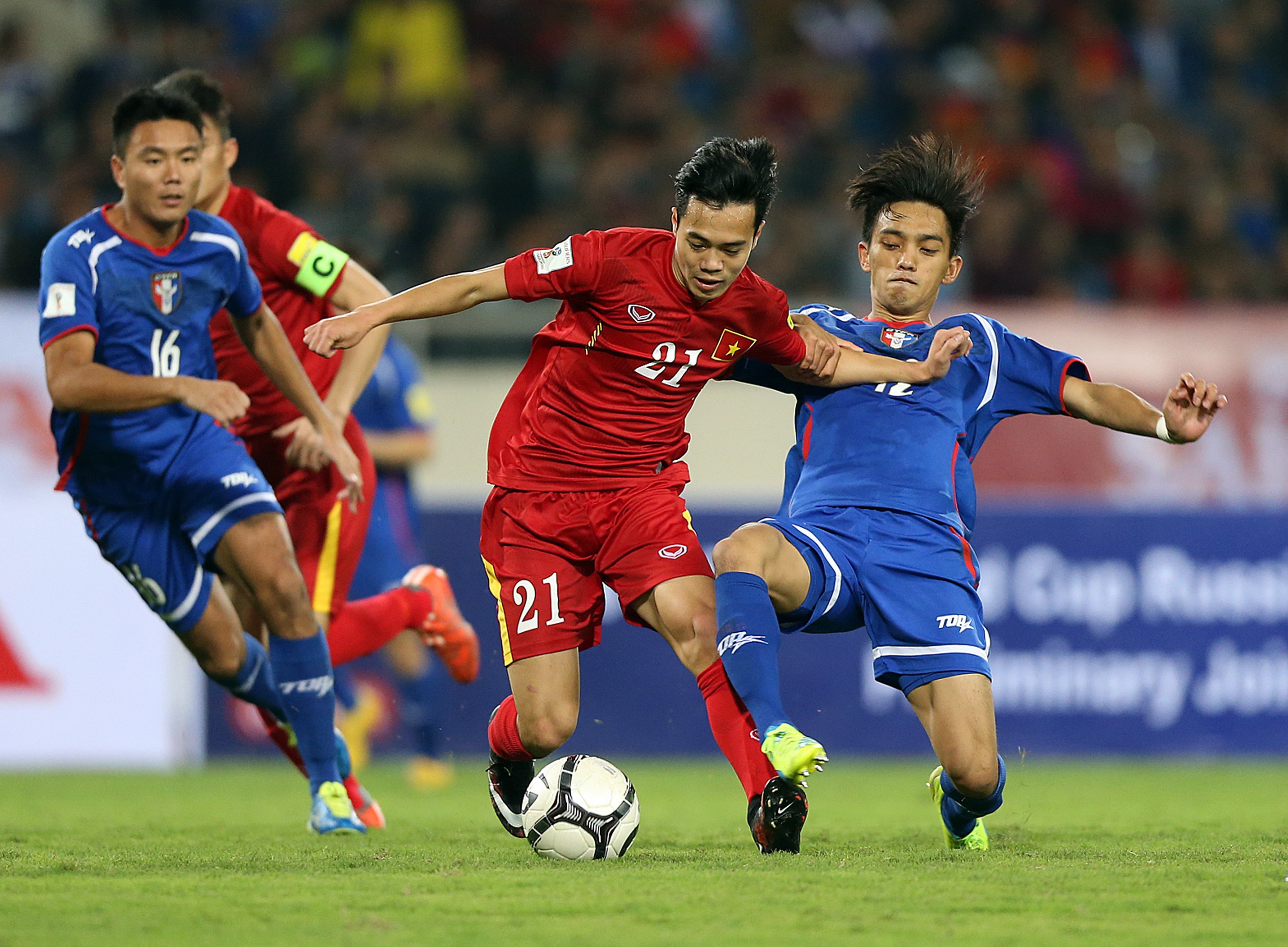 Doi hinh ket hop 2 lua U19 VN anh 11