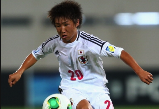 Doi truong U19 Nhat Ban ghen ty voi U19 Viet Nam hinh anh