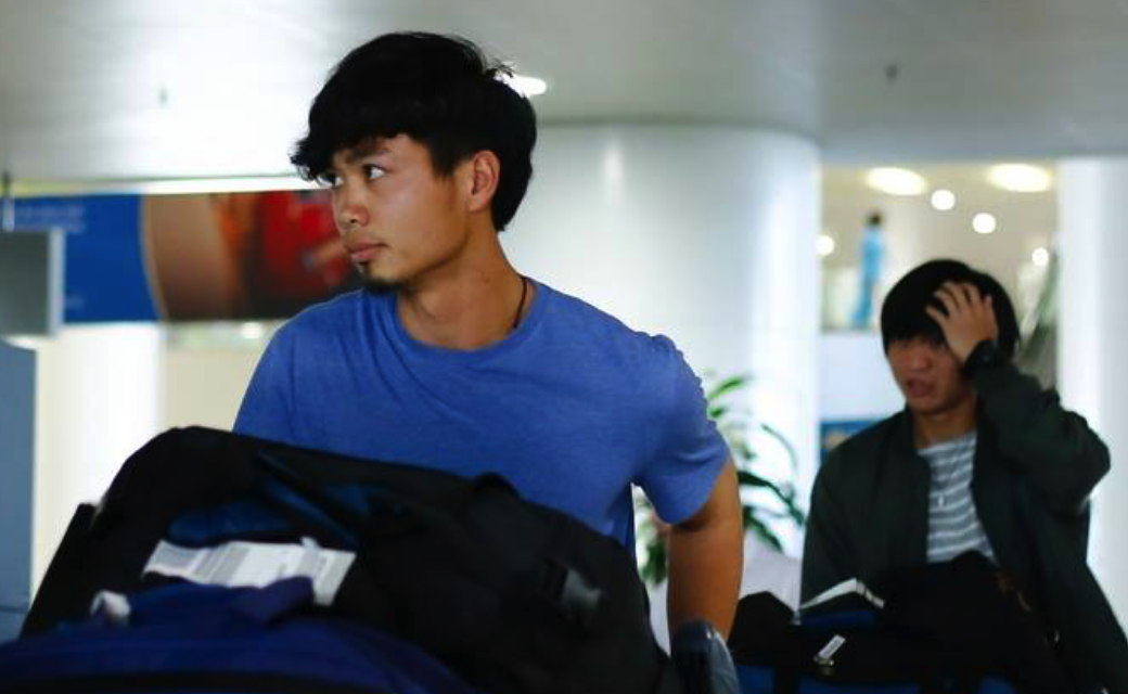 Tuan Anh, Cong Phuong truc trac hanh ly o Noi Bai hinh anh