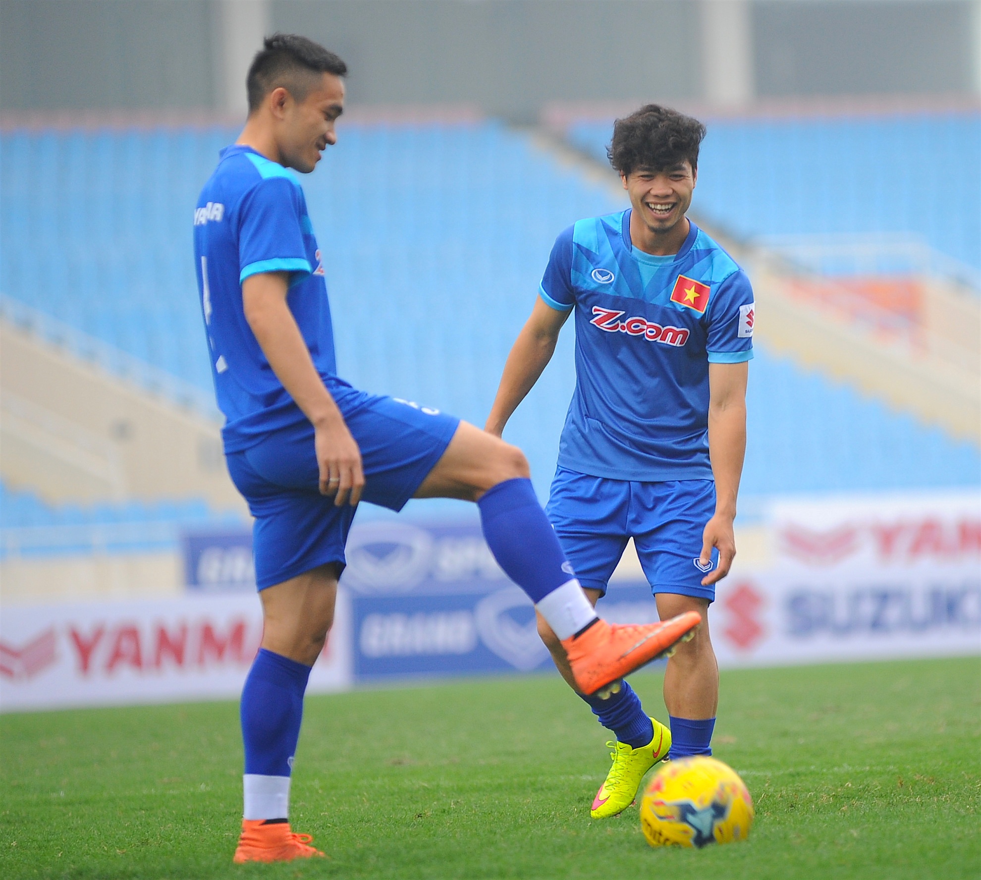 Indonesia treu gheo fan nu Viet Nam anh 3