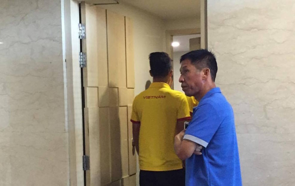 De phong Malaysia, tuyen Viet Nam cu nguoi canh phong hop hinh anh