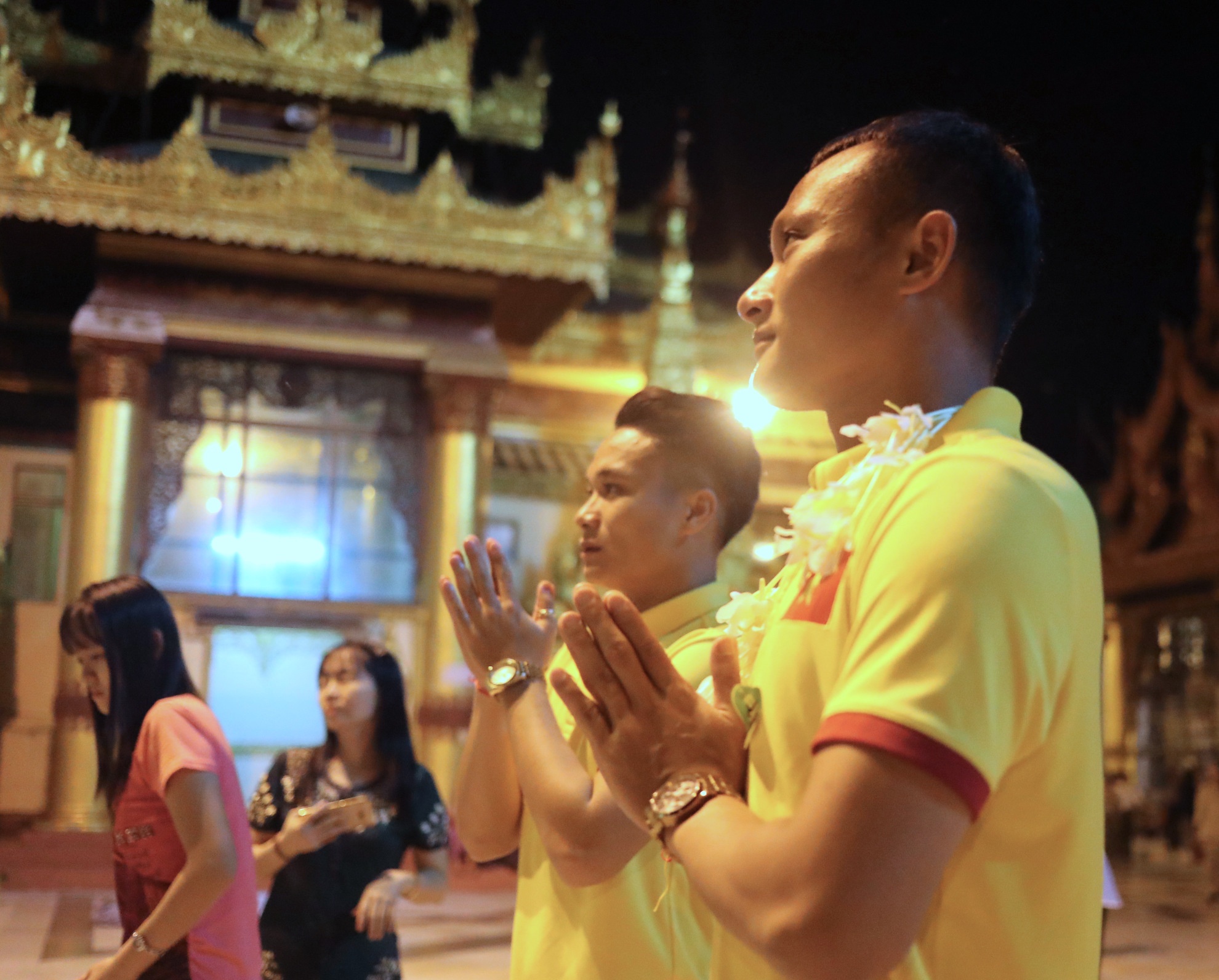 Tuyen Viet Nam di chua cau may anh 4