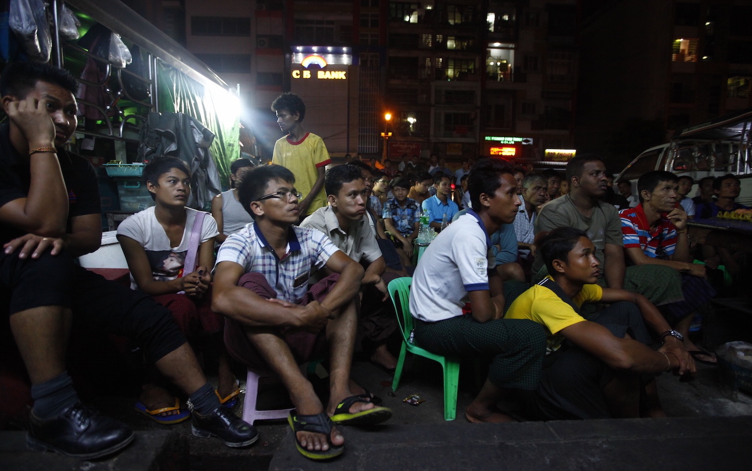 Xem Mu vs Arsenal o Myanmar anh 3