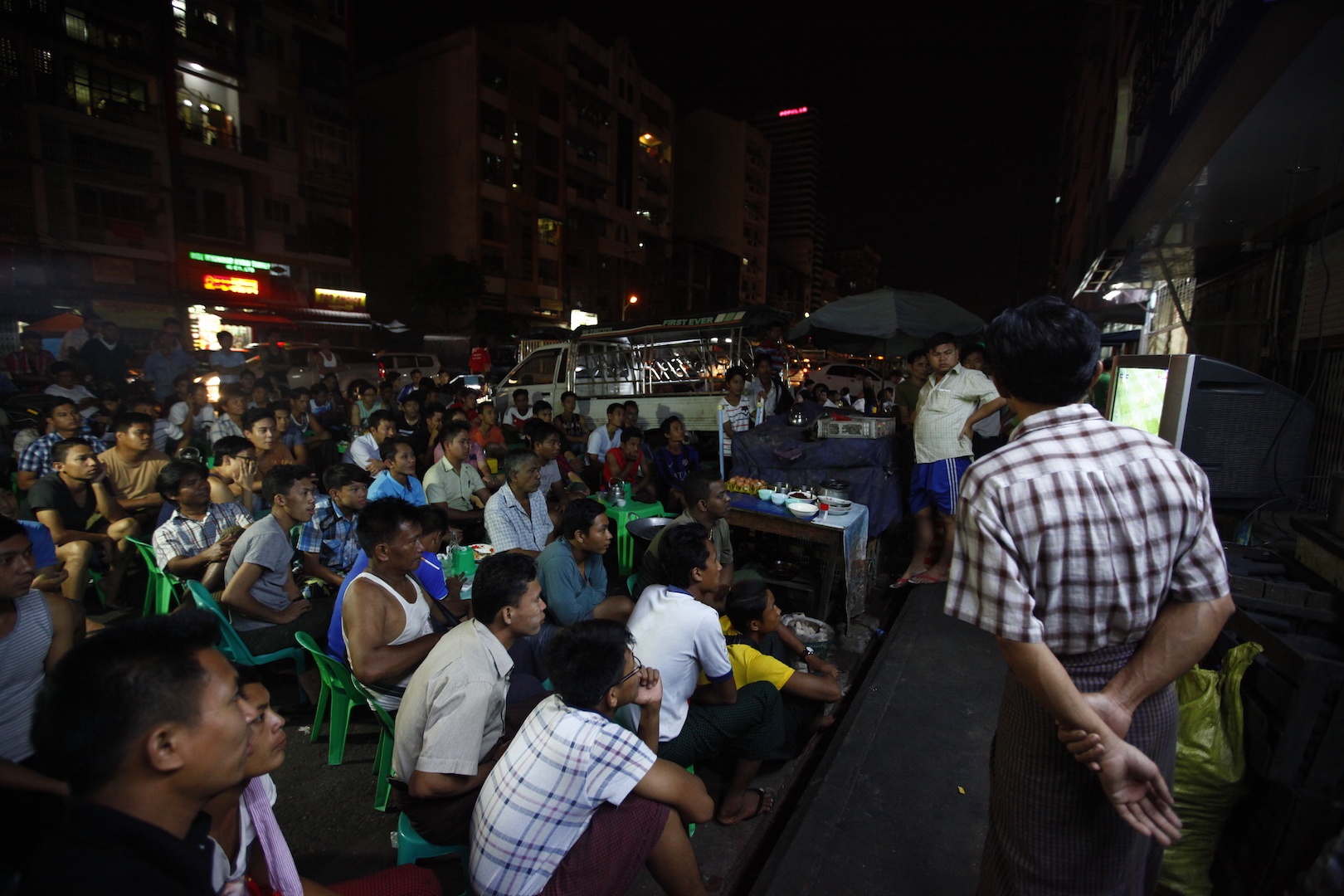 Xem Mu vs Arsenal o Myanmar anh 6