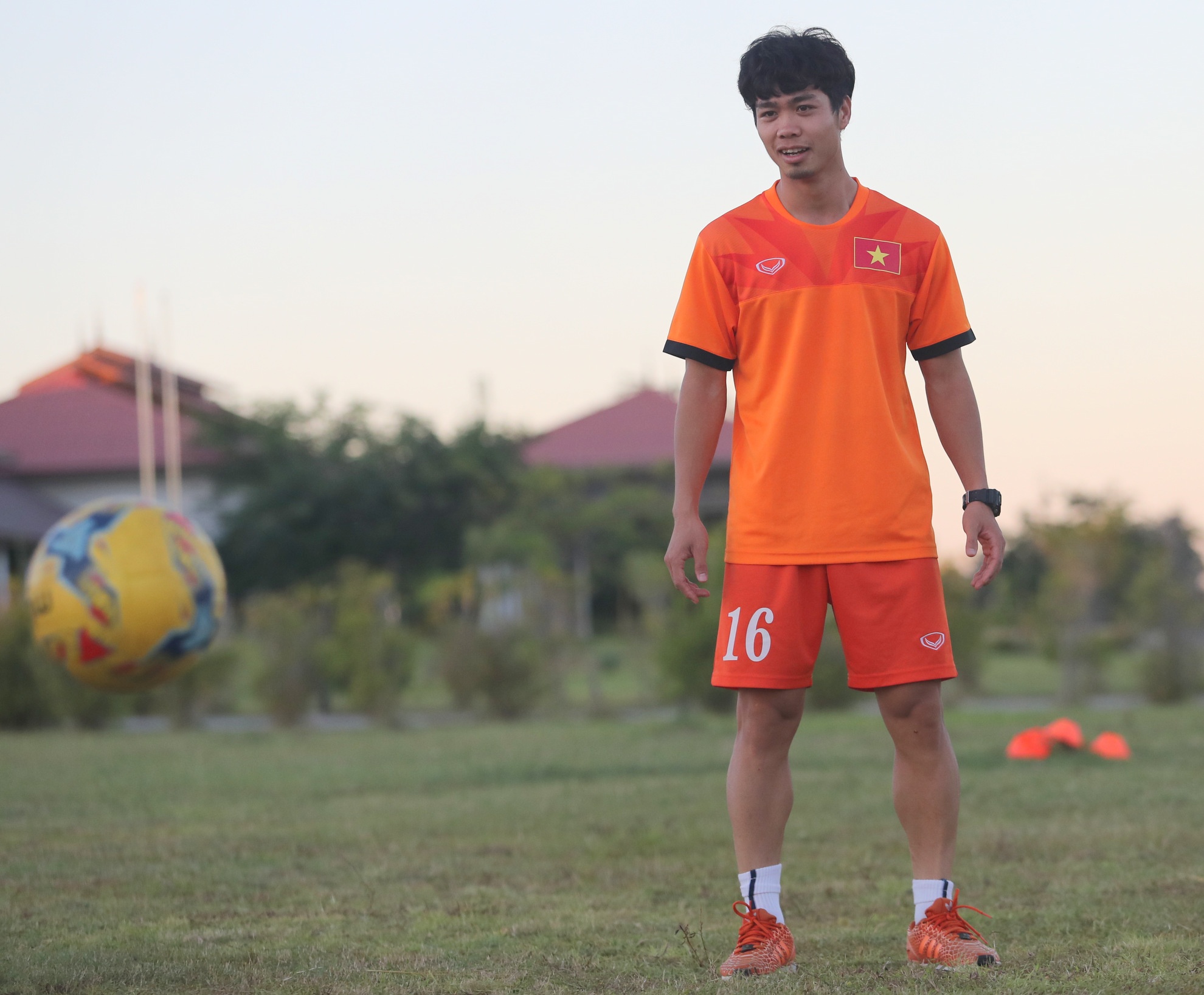 Tuyen Viet Nam sang khoai o be boi anh 7