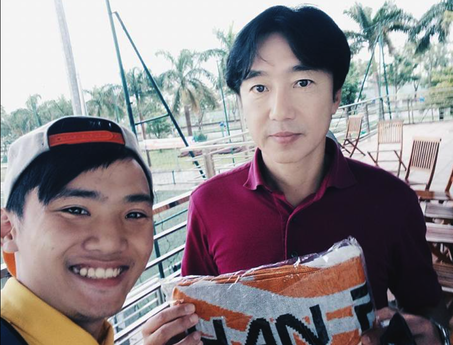 HLV Miura tro lai Viet Nam da giao huu hinh anh