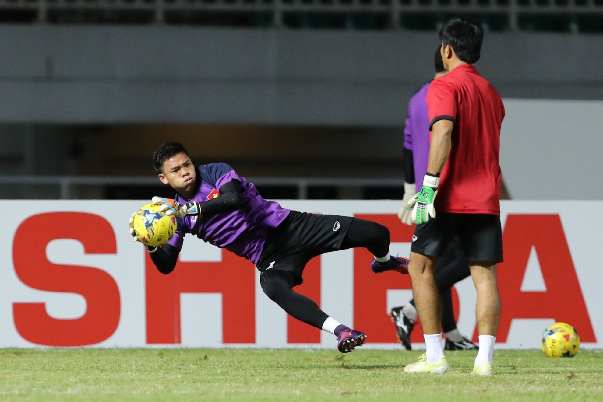 Cong Phuong tap dut diem mot minh anh 3