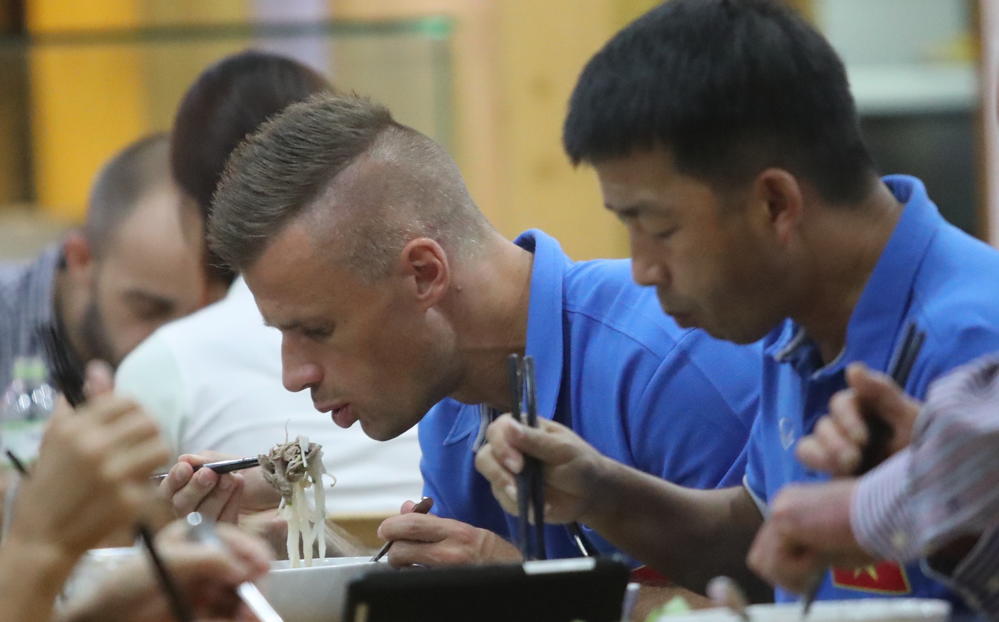 Tuyen Viet Nam ve toi Noi Bai anh 1