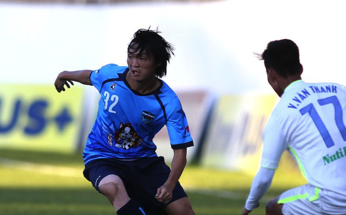 Tuan Anh chuc Yokohama FC thang hang J.League hinh anh