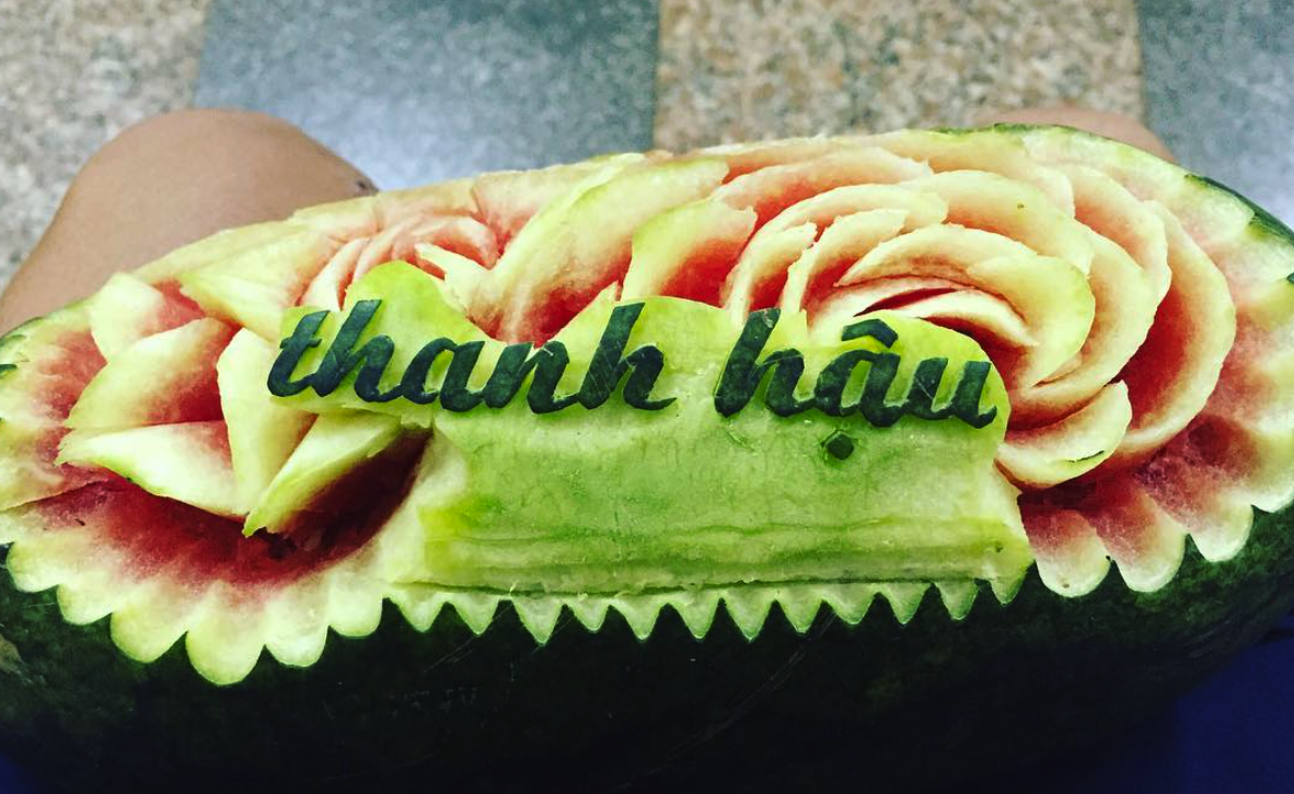 Fan khac dua hau tang sinh nhat Phan Thanh Hau hinh anh