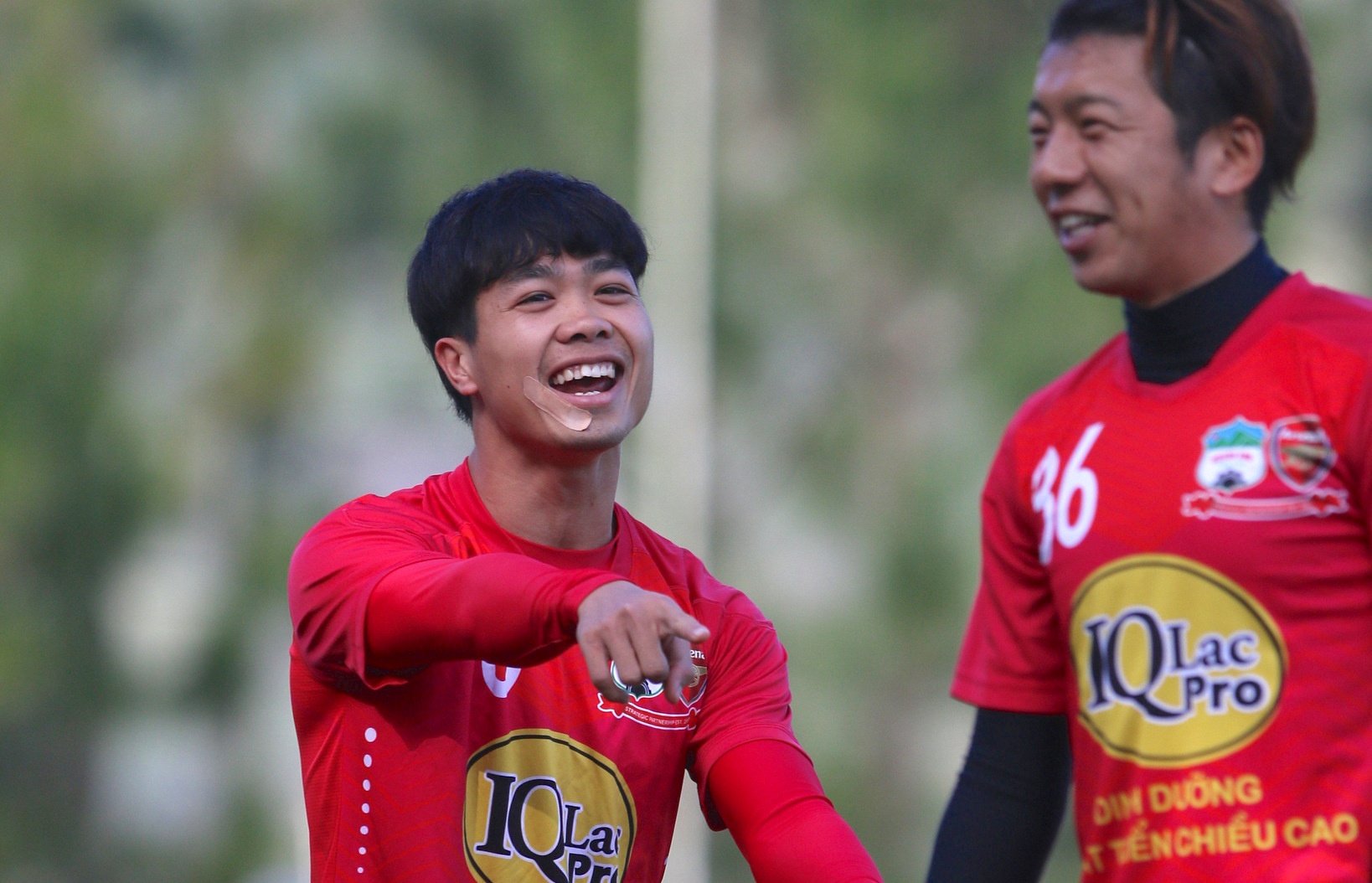 Cong Phuong binh phuc dung ngay sinh nhat hinh anh