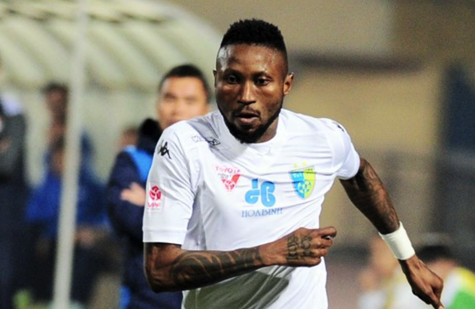 VFF phat nguoi Samson 2 tran, giam an cho Pape Omar hinh anh