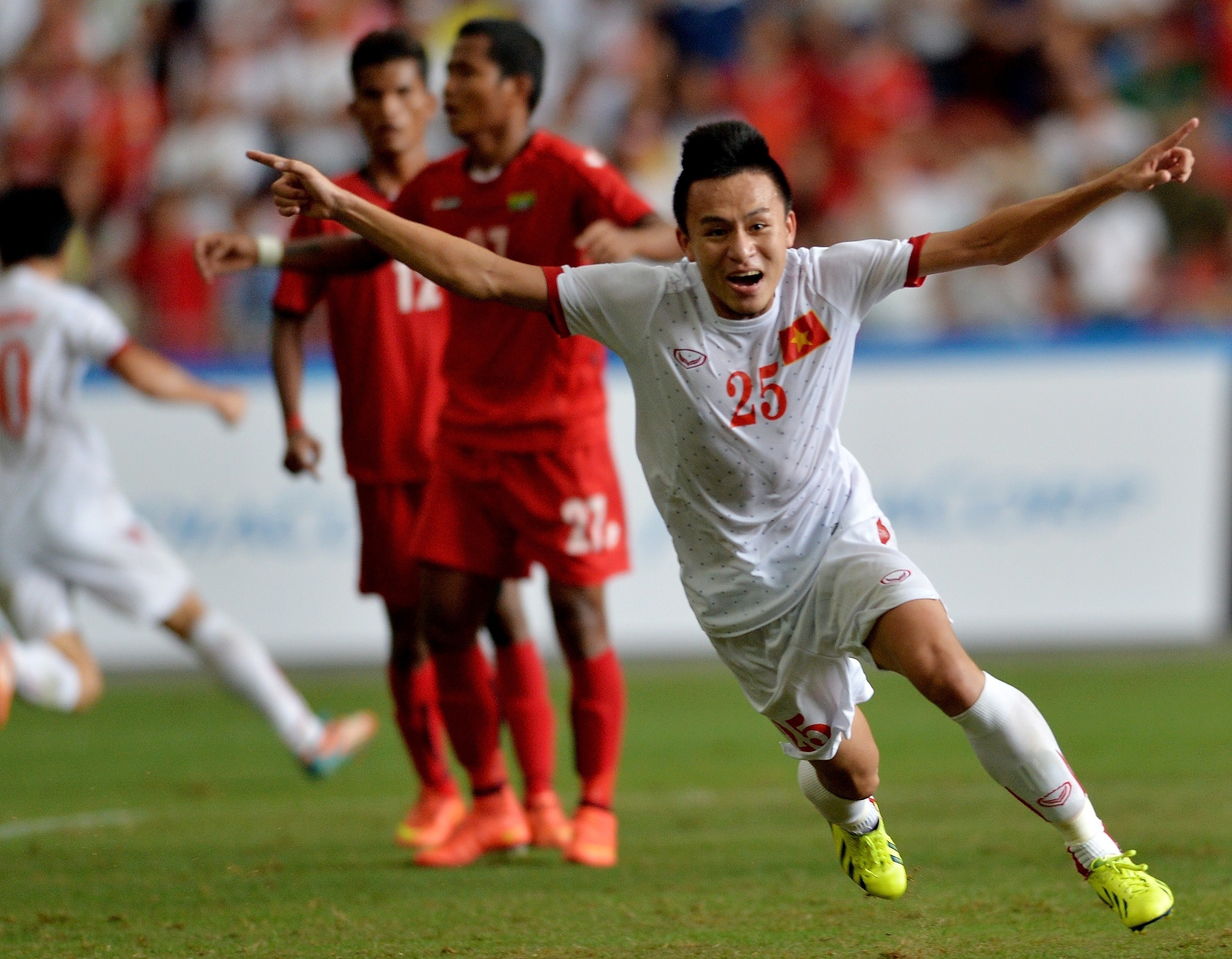 Cau thu tuoi ga cua bong da Viet anh 3