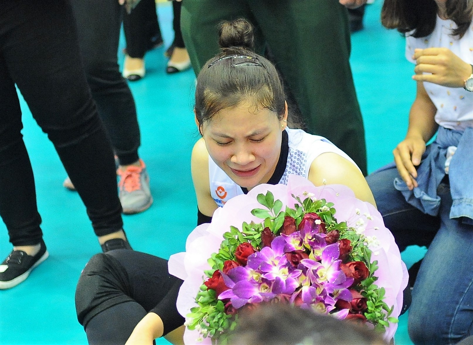 Hoa khoi bong chuyen ngai ngung nhan hoa tu CDV dac biet hinh anh