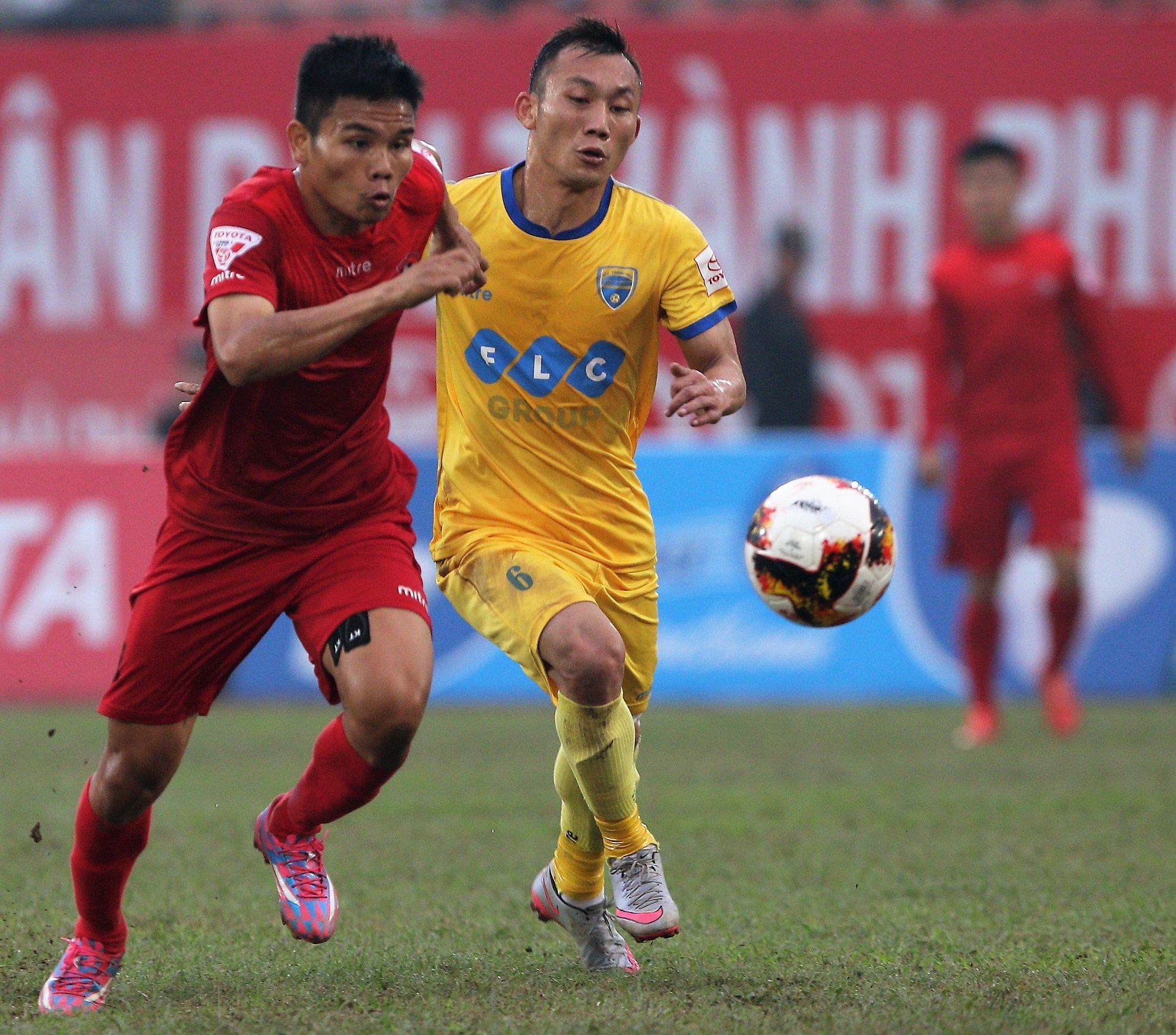 Ngoai binh an va trong tai anh 5