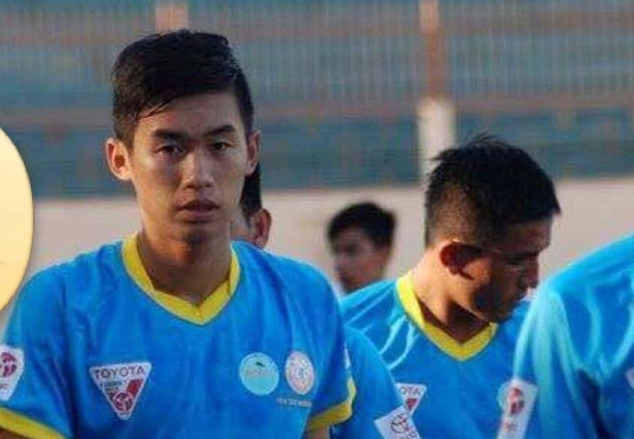 Cau thu sinh nam 1996 thay cho Dinh Luat o tuyen Viet Nam hinh anh