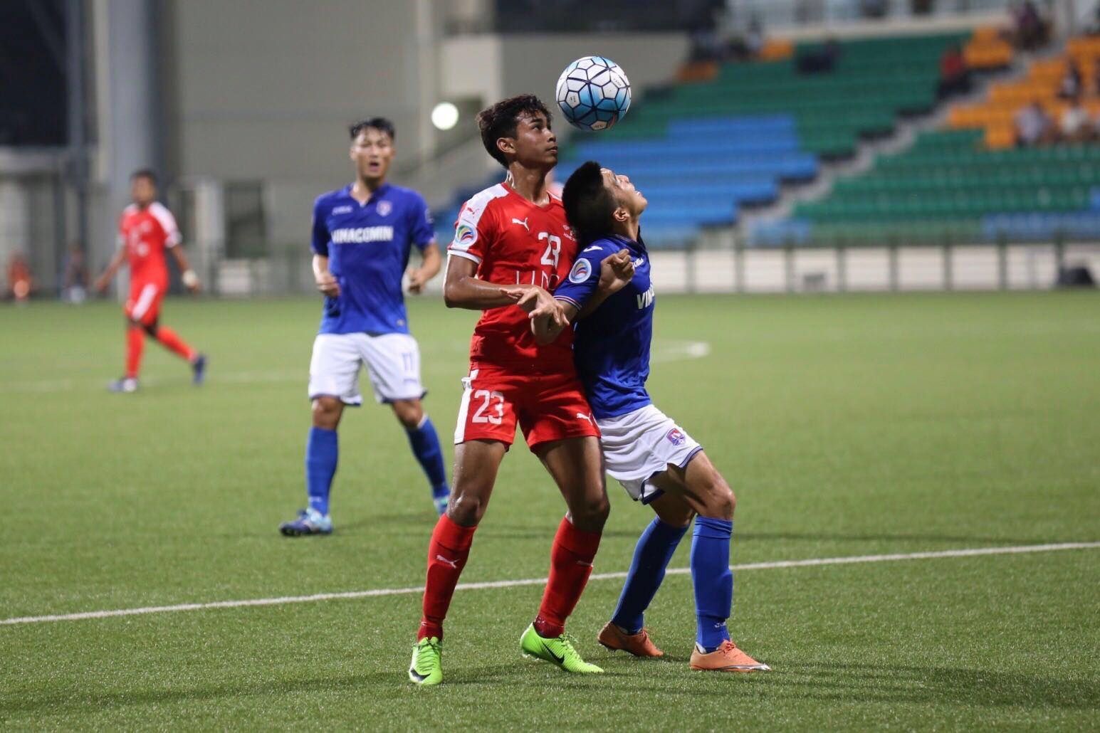 Mac Hong Quan nhan the do anh 6