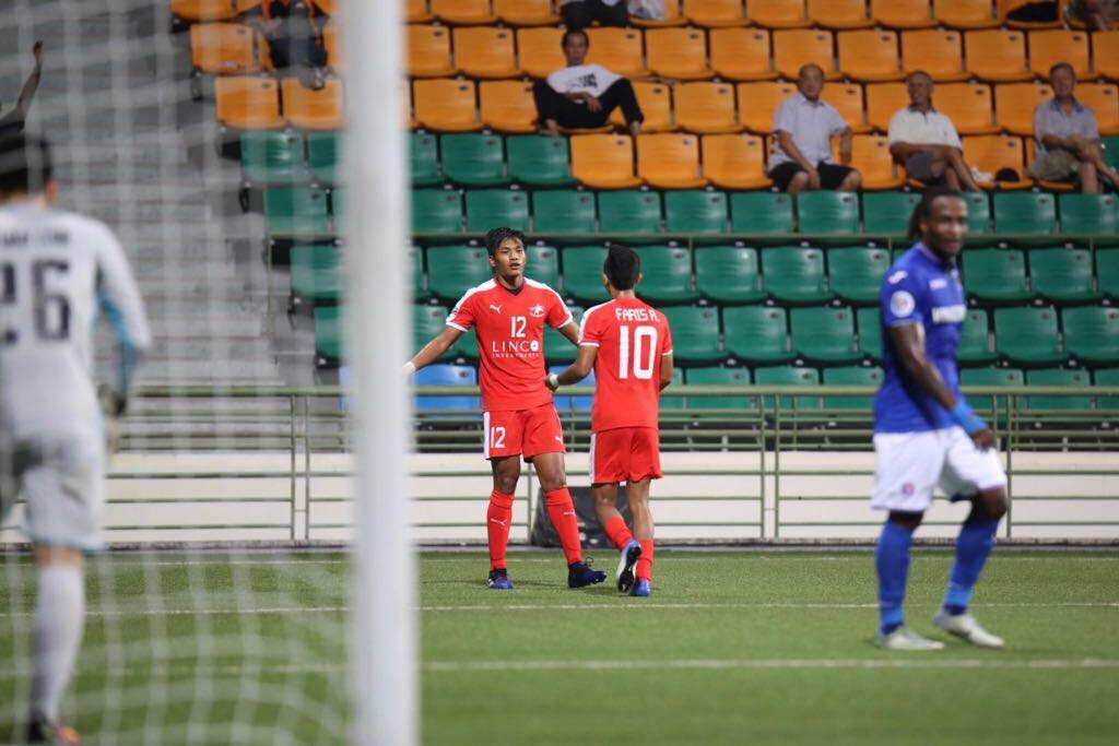 Mac Hong Quan nhan the do anh 7