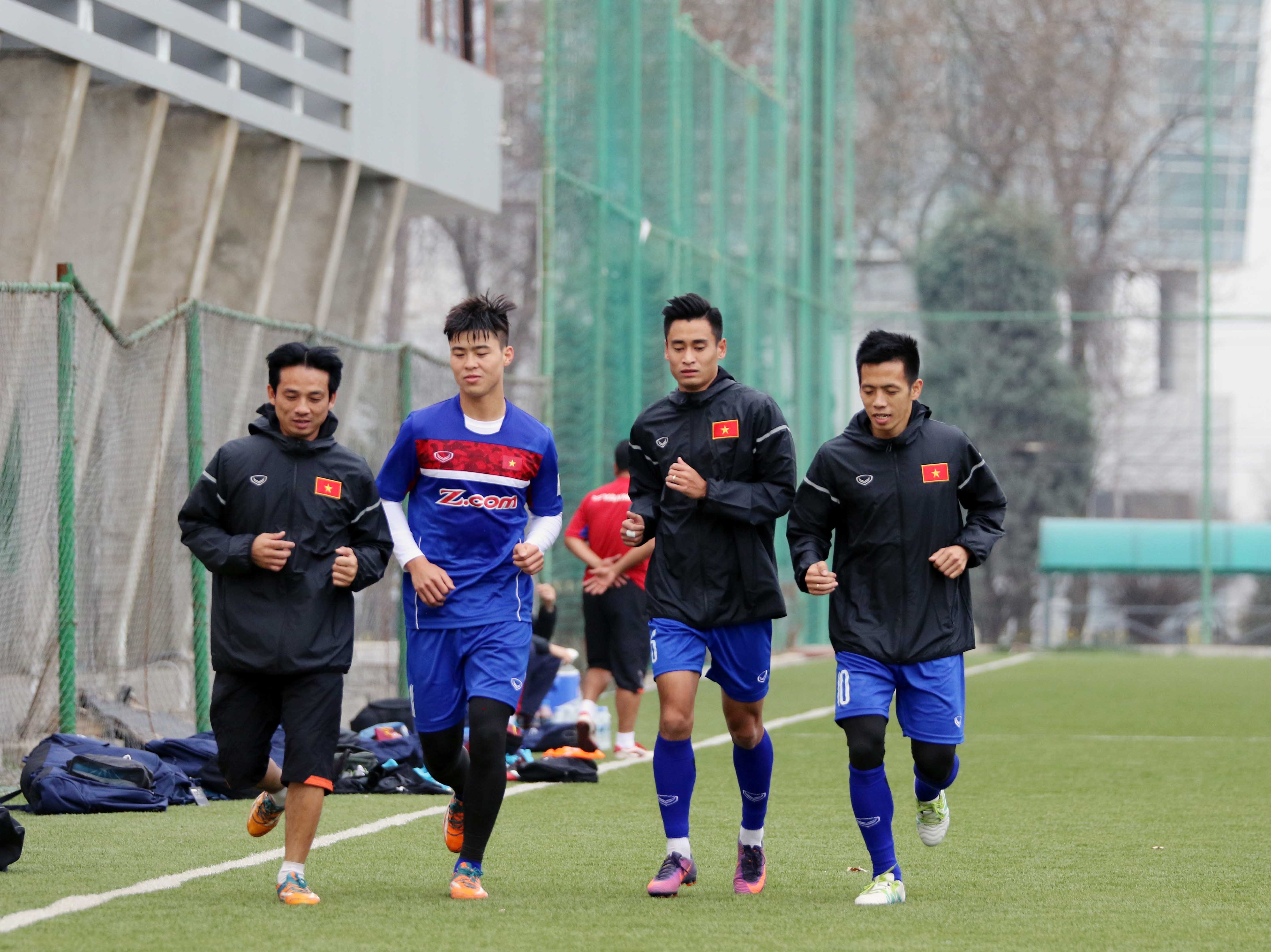 Tuyen Viet Nam tap o Tajikistan anh 11