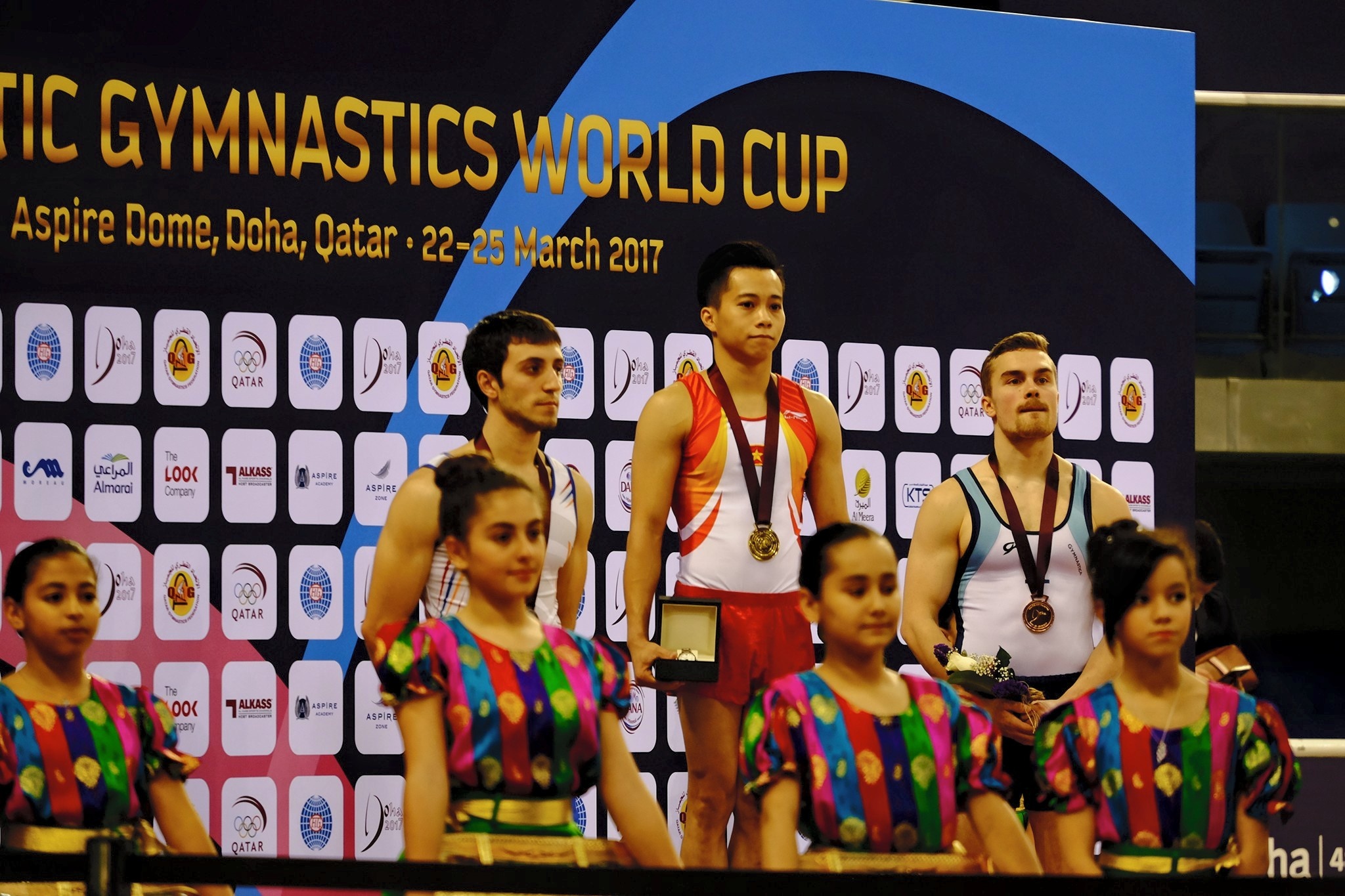 Video man nhay chong xuat sac giup Thanh Tung gianh HCV the gioi hinh anh