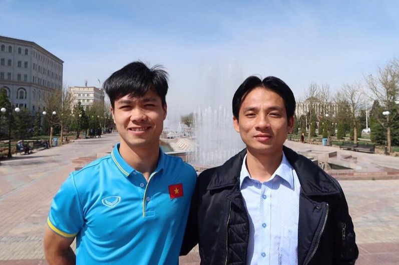 Tuyen Viet Nam ve nuoc som hon 1 tieng so voi du kien hinh anh