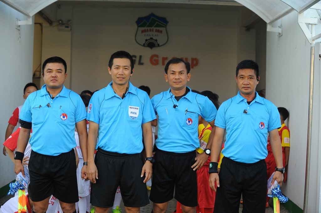 Tam dinh chi 2 trong tai bat tran HAGL vs Thanh Hoa hinh anh