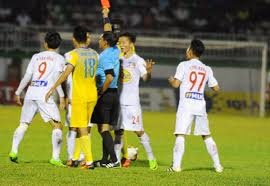 Tinh huong A Hoang nhan the do hinh anh